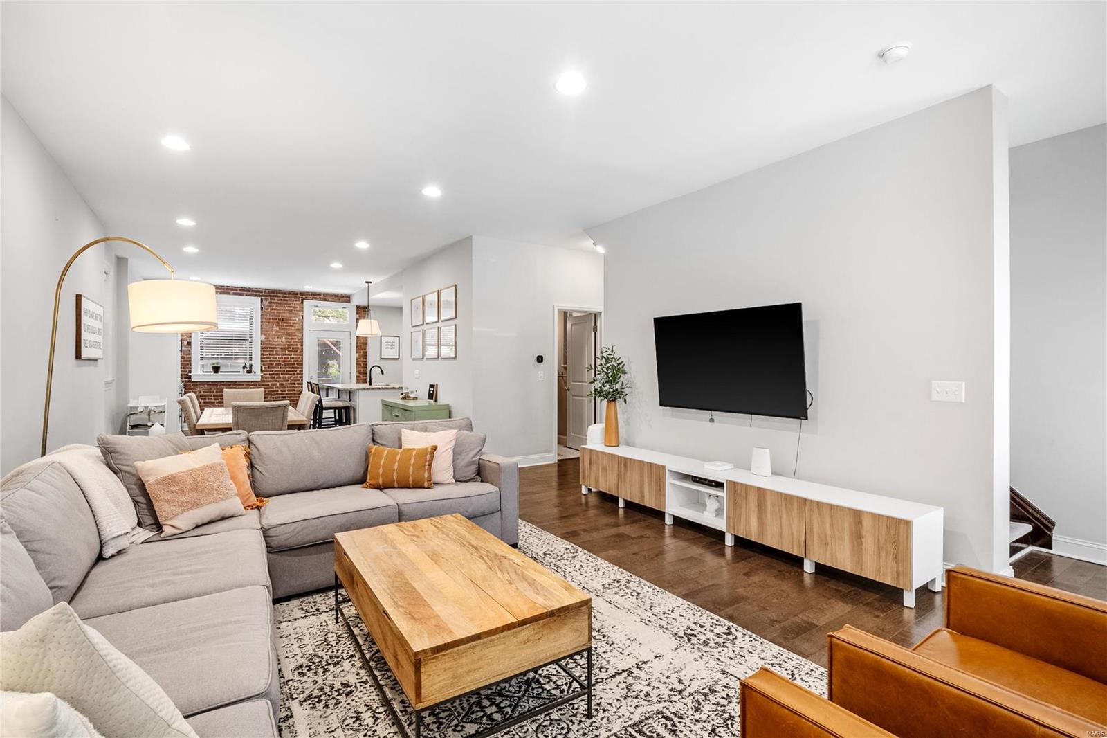 4128 Shenandoah Avenue