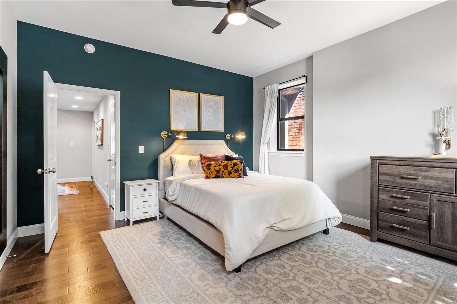 4128 Shenandoah Avenue