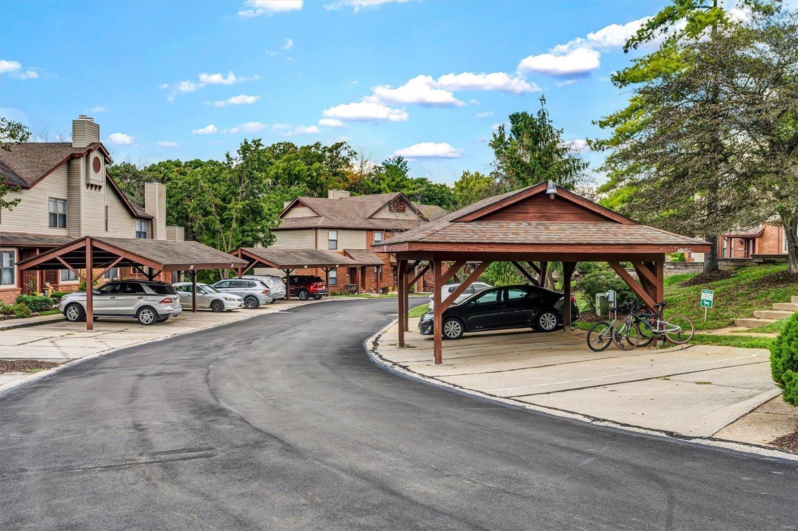 959 Quail Meadows Court Unit: B