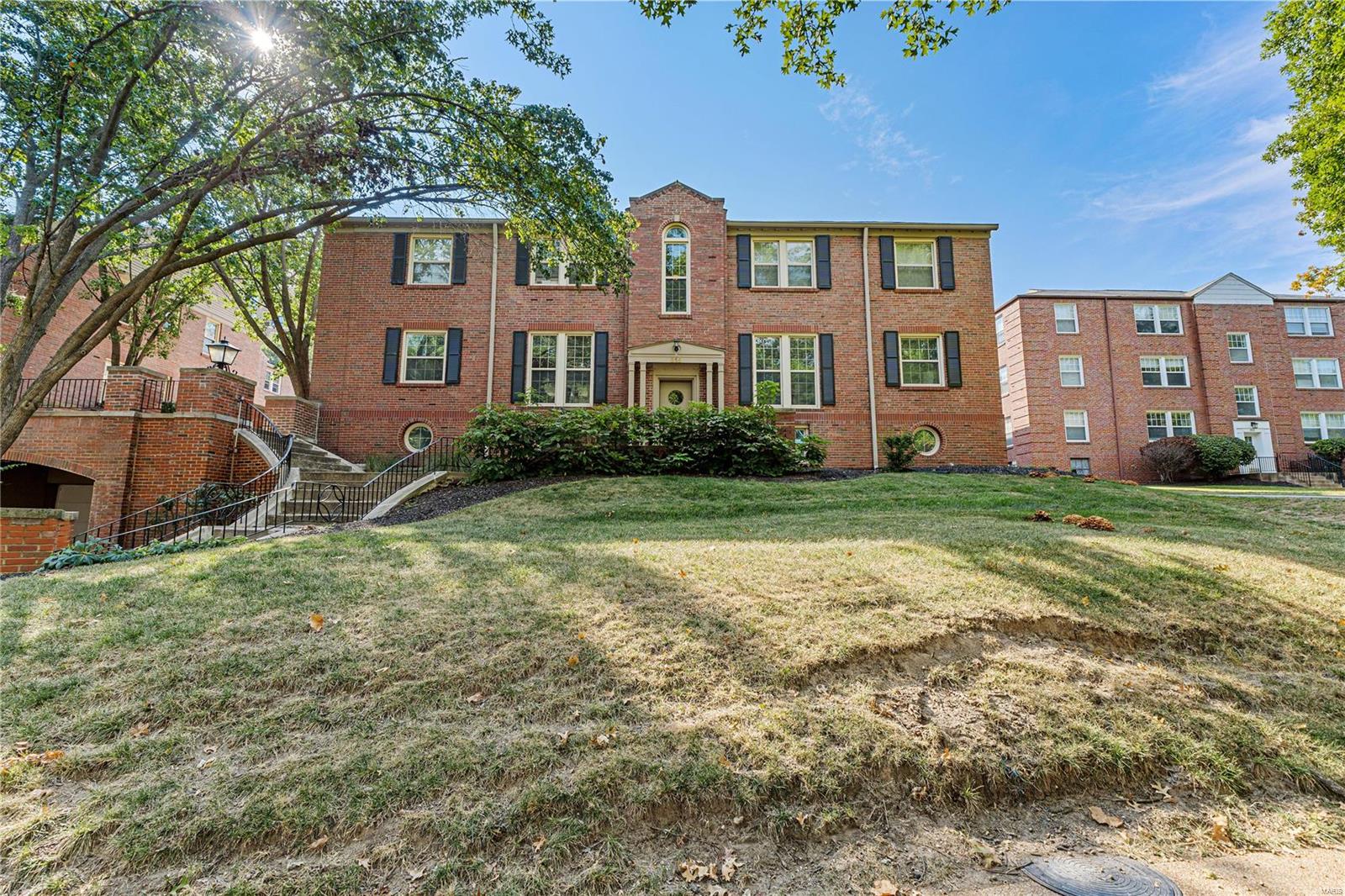 815 Westwood Drive Unit: 1N