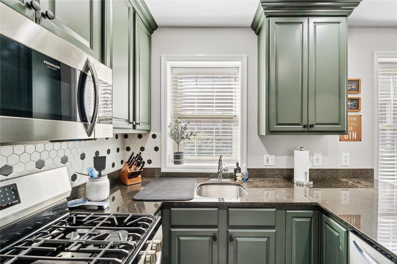 815 Westwood Drive Unit: 1N