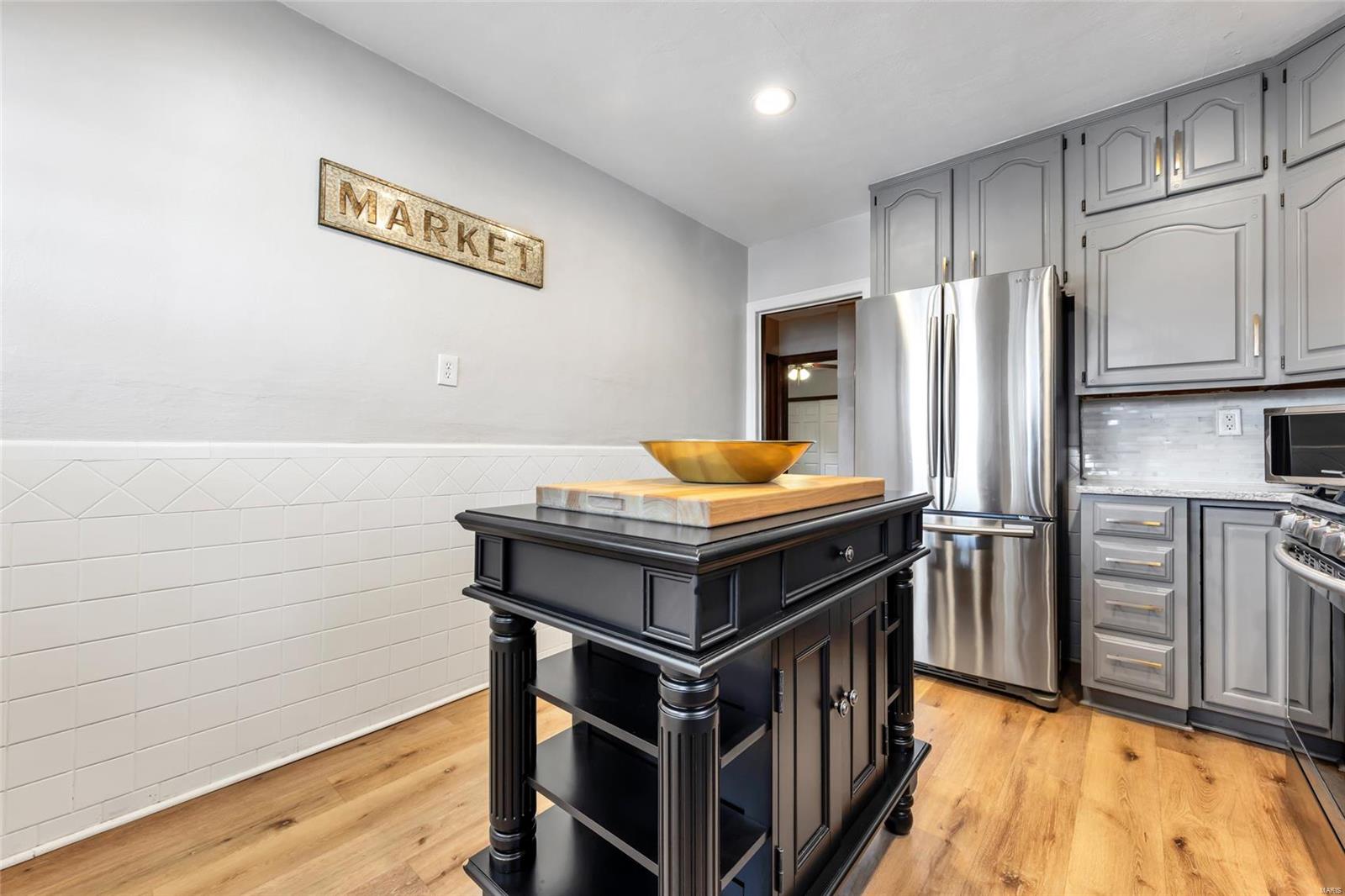 6315 Bancroft Avenue