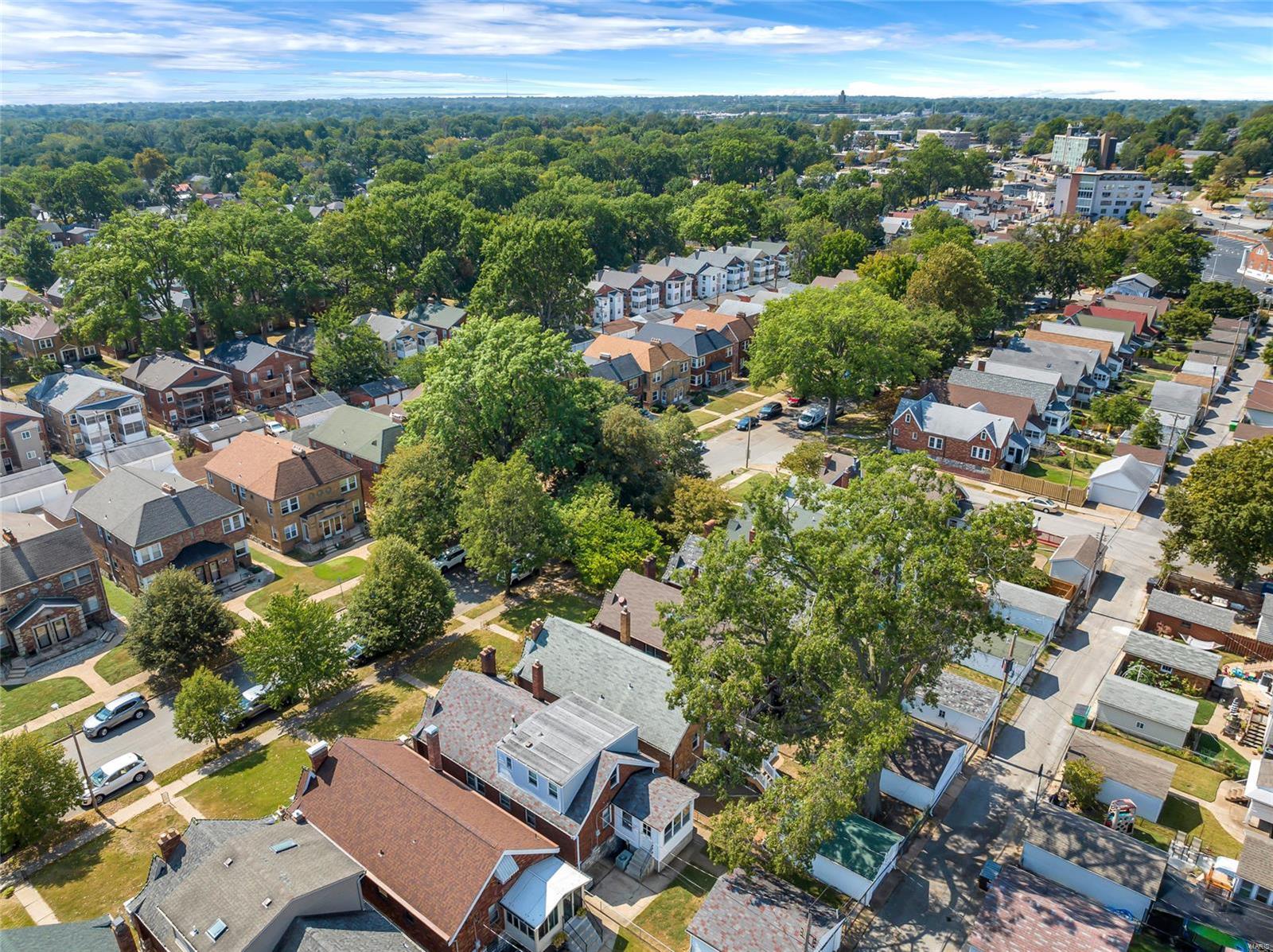 6315 Bancroft Avenue