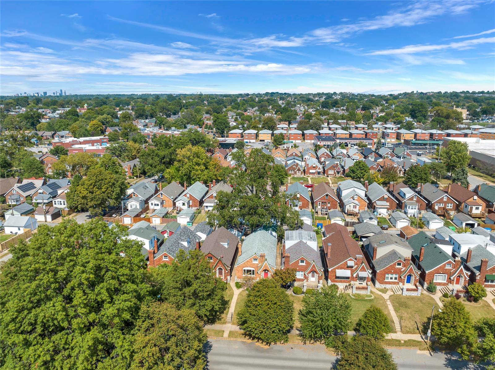 6315 Bancroft Avenue