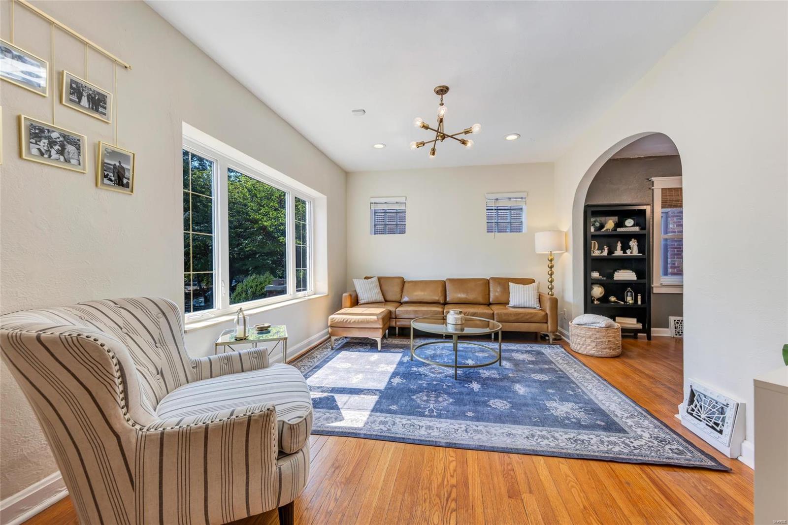 6315 Bancroft Avenue