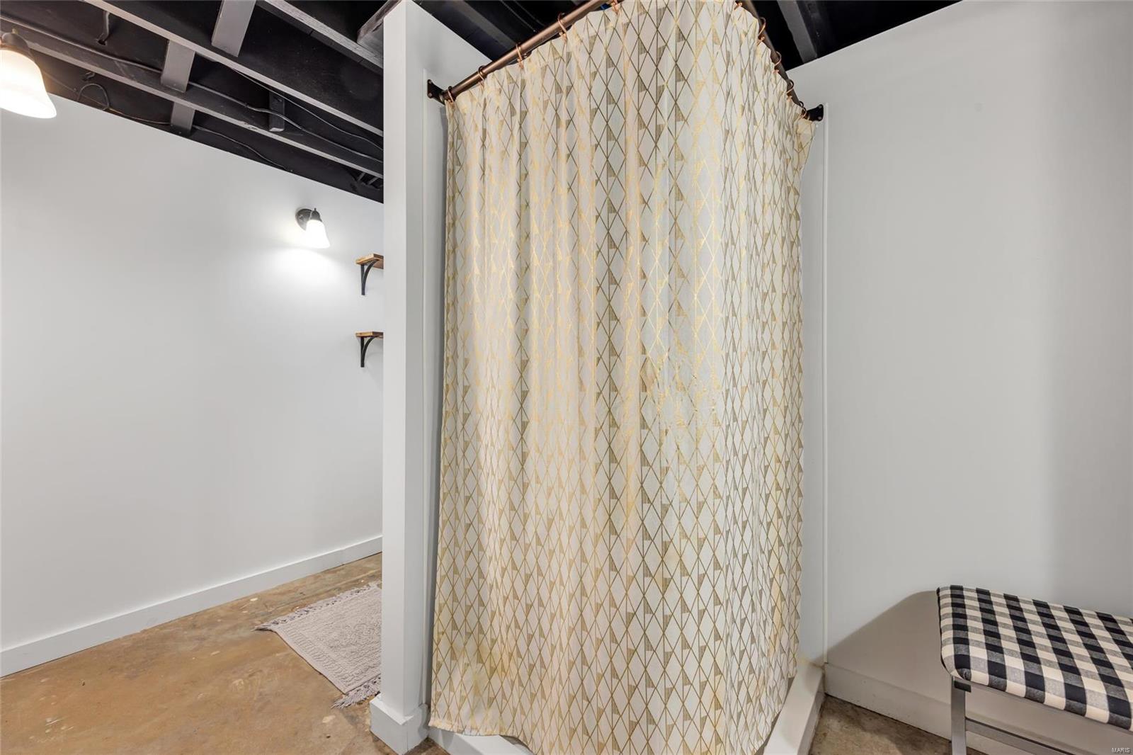 6315 Bancroft Avenue