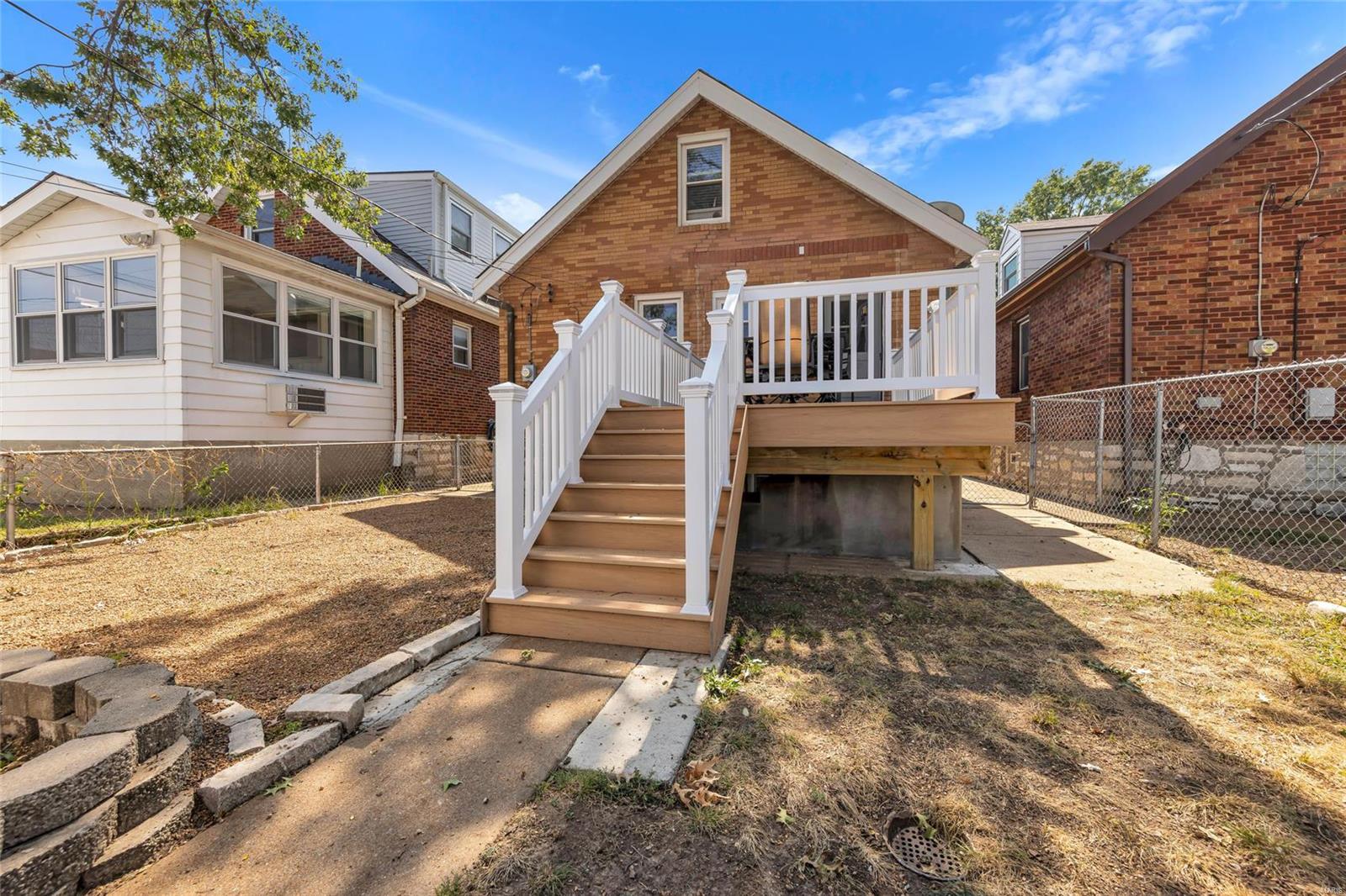 6315 Bancroft Avenue