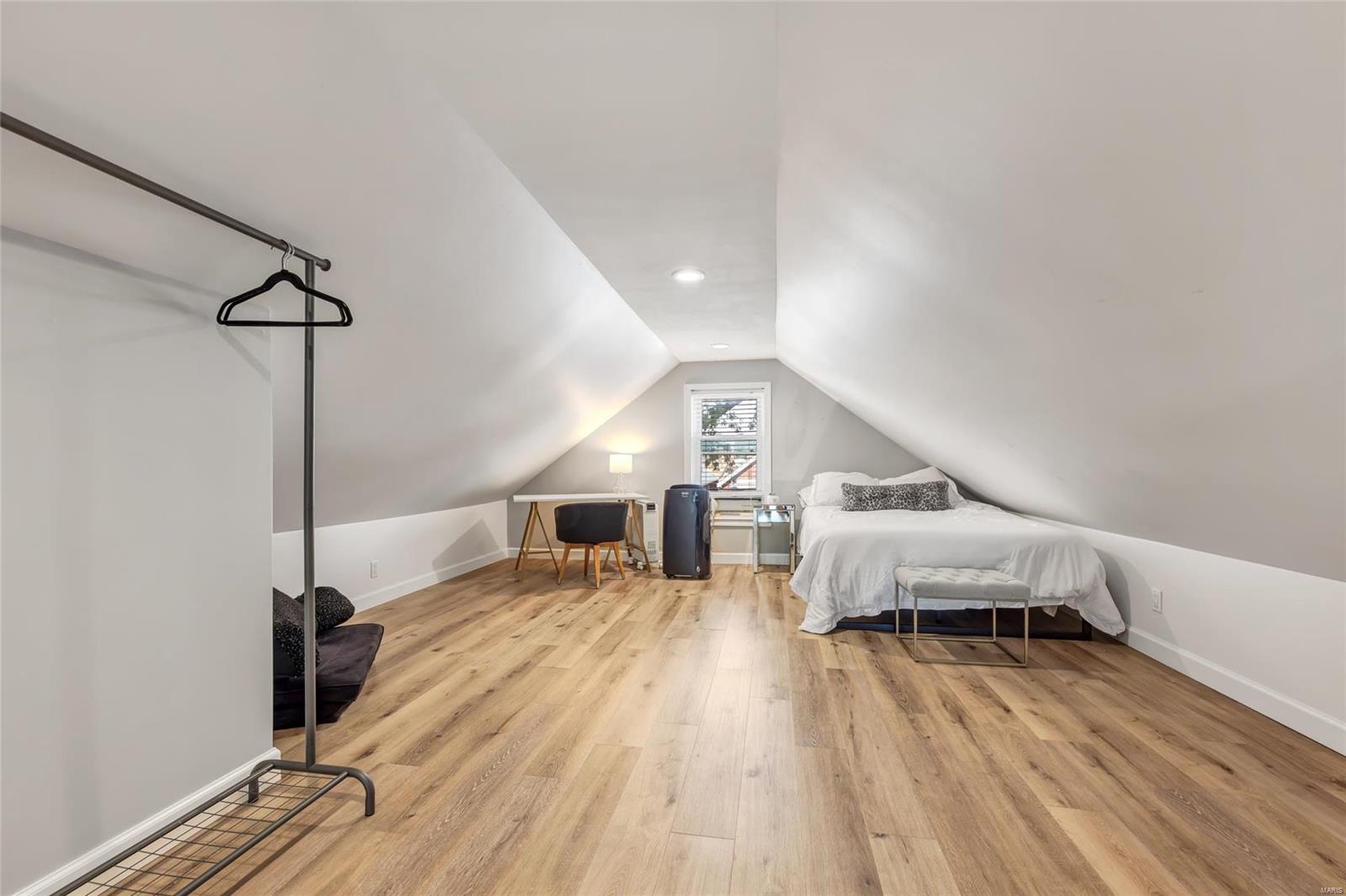 6315 Bancroft Avenue