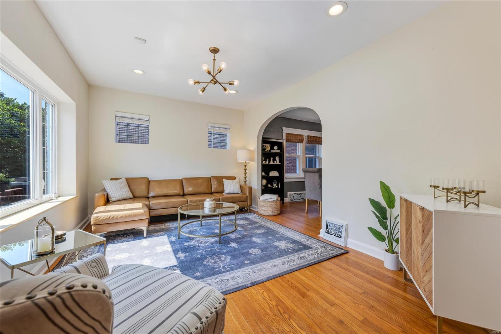 6315 Bancroft Avenue