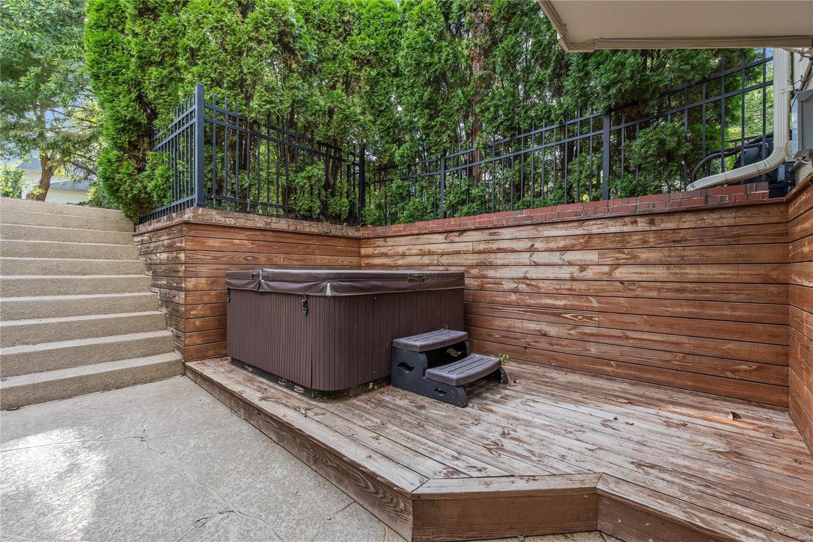 1025 Wellington Terrace