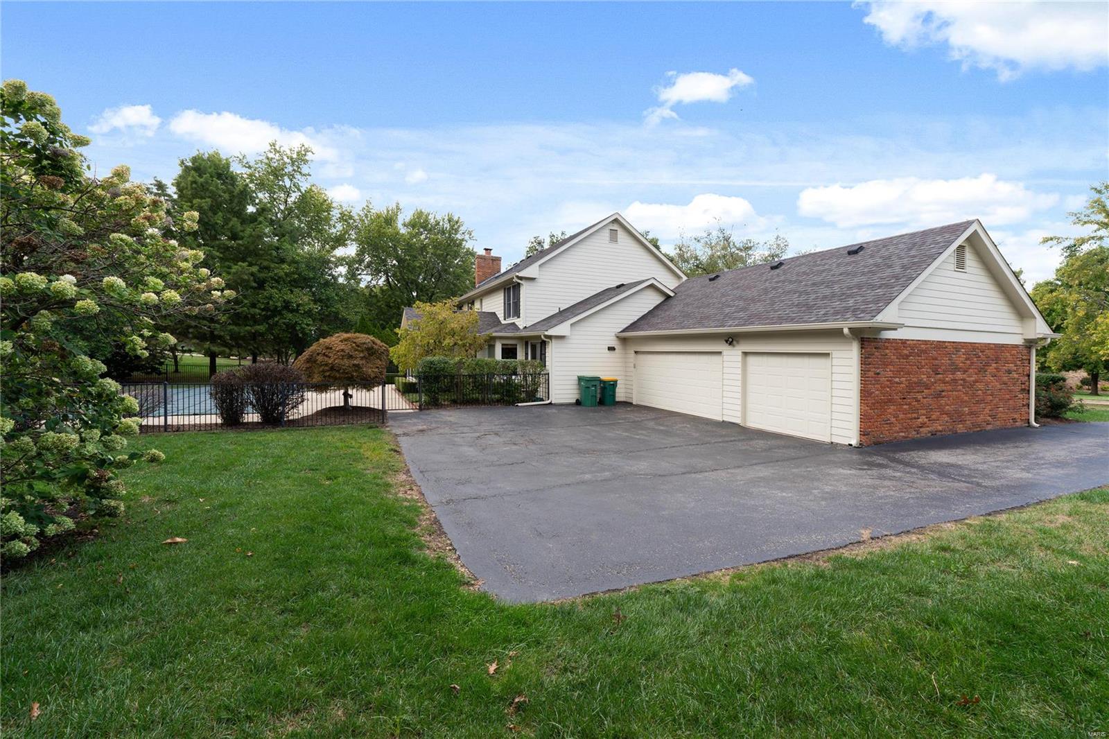 1025 Wellington Terrace