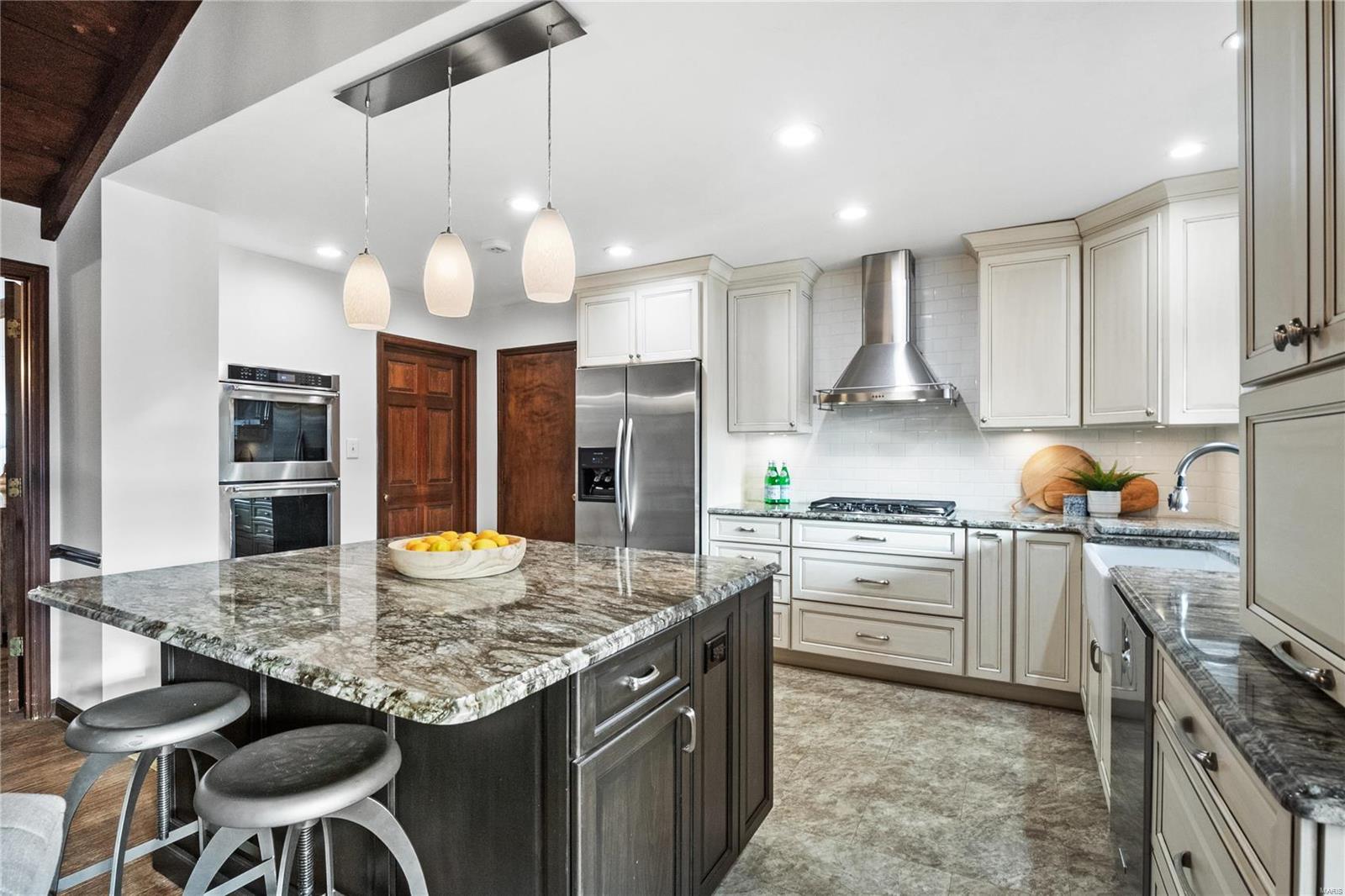 16484 Horseshoe Ridge Road