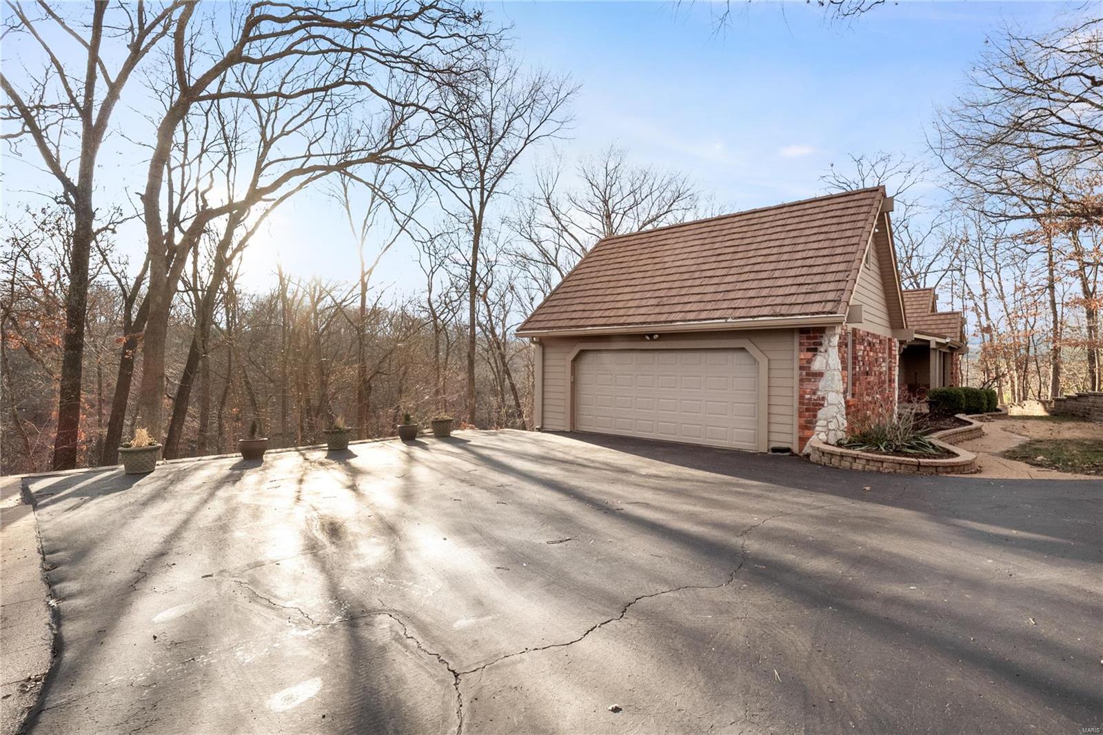 16484 Horseshoe Ridge Road