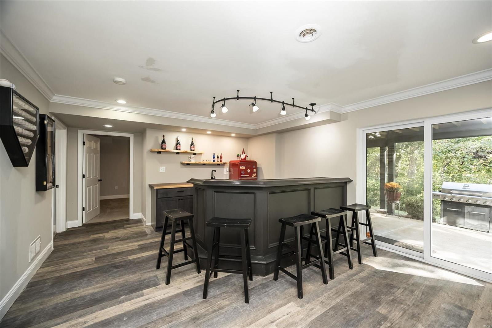 266 Romaine Spring View