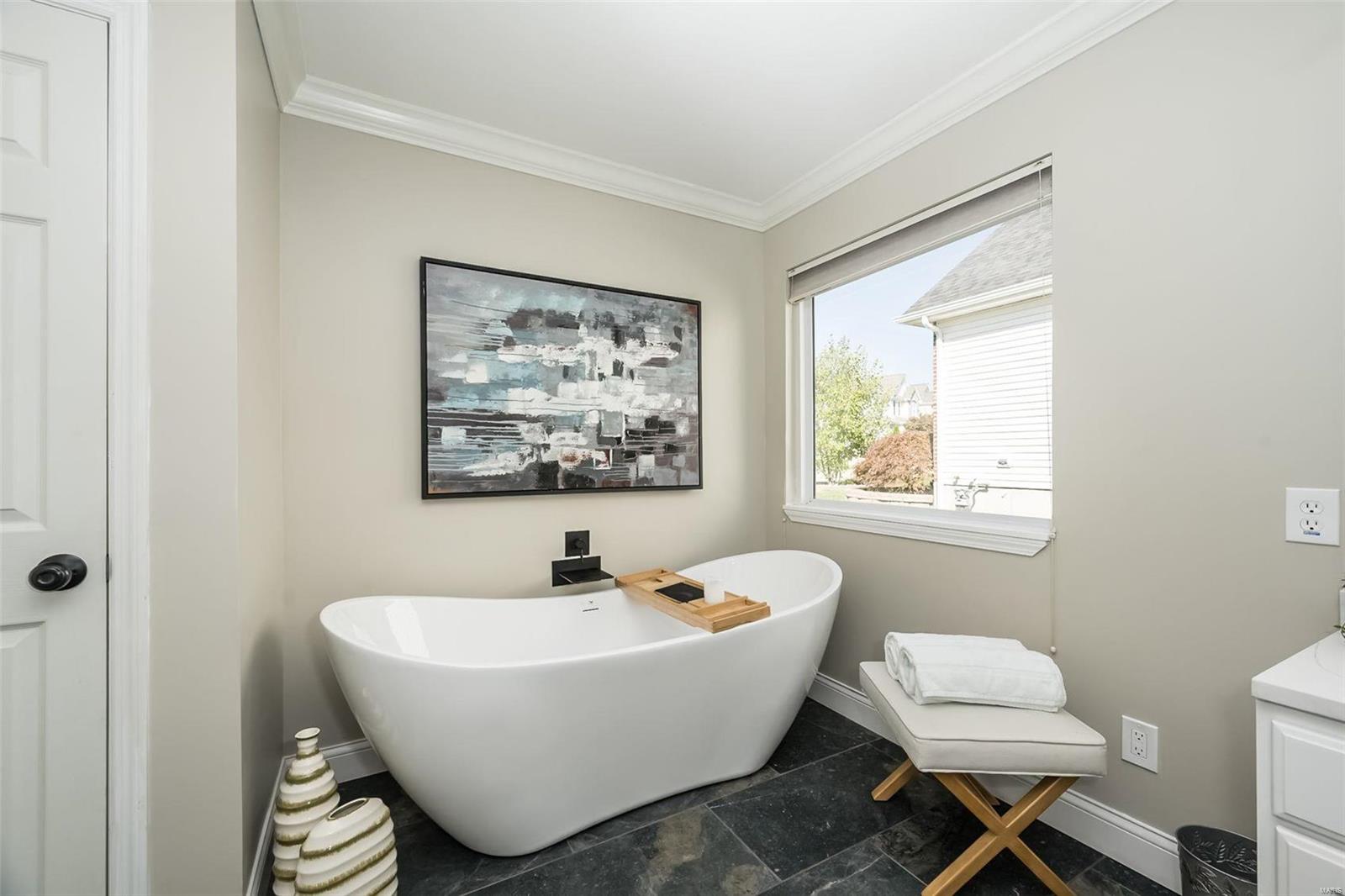 266 Romaine Spring View
