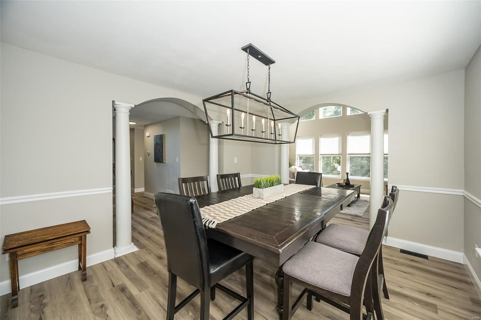 266 Romaine Spring View