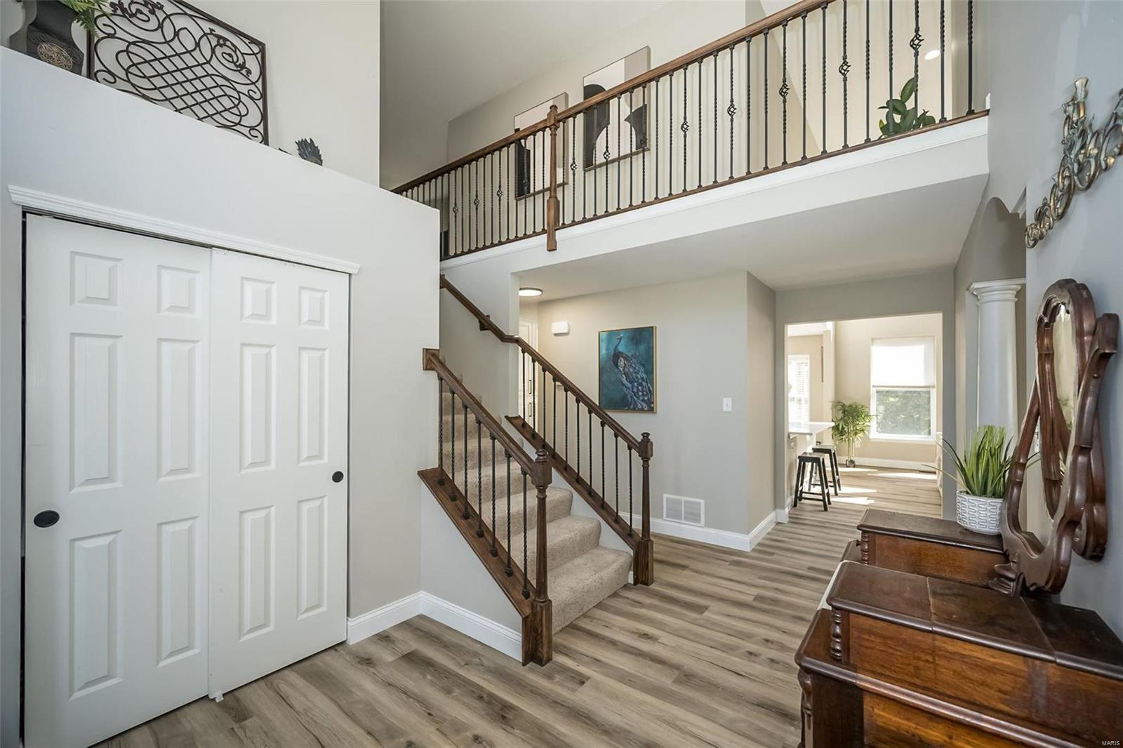 266 Romaine Spring View