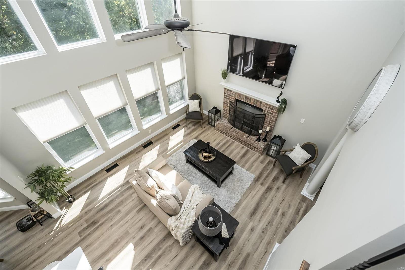 266 Romaine Spring View
