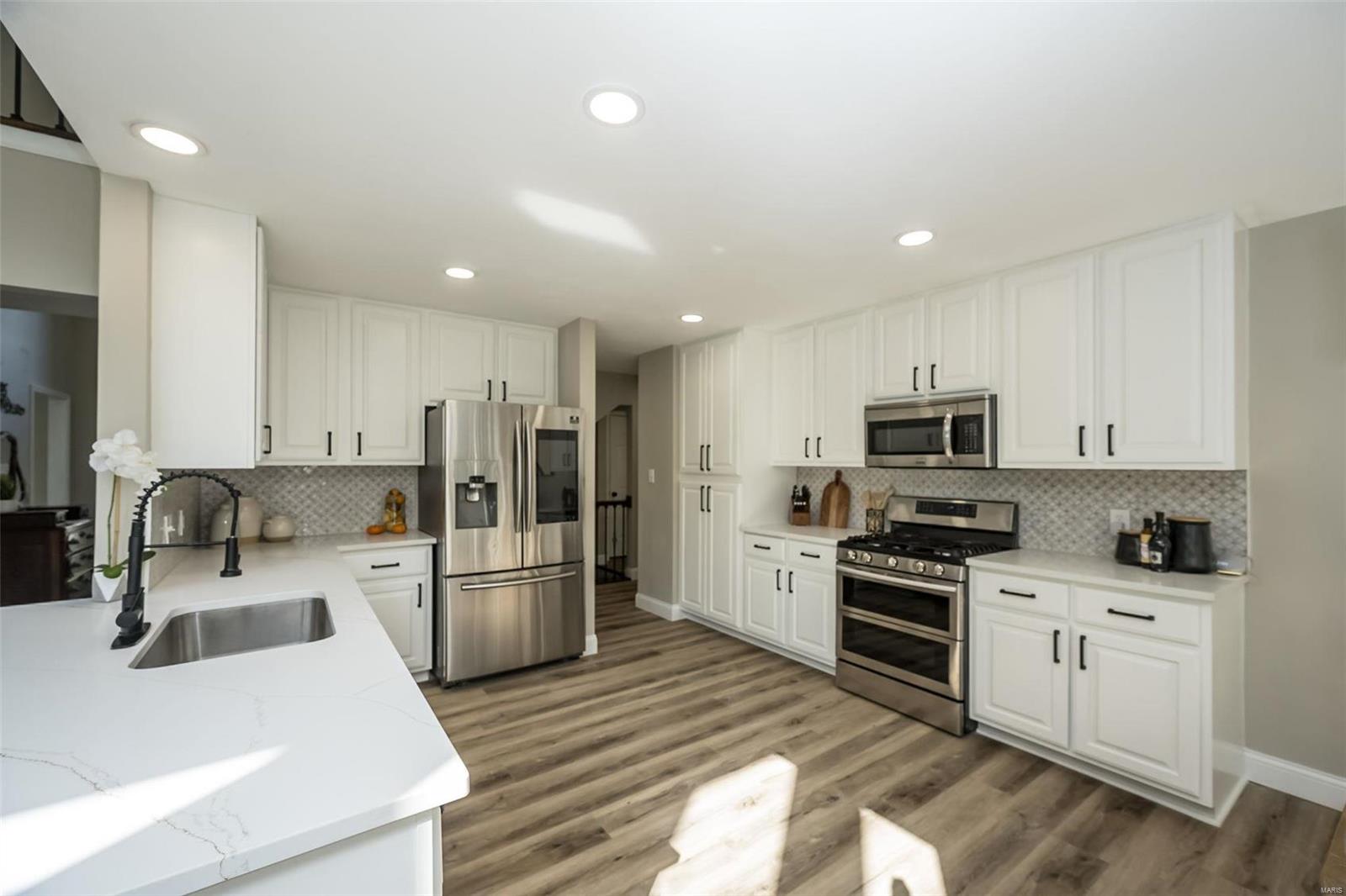 266 Romaine Spring View