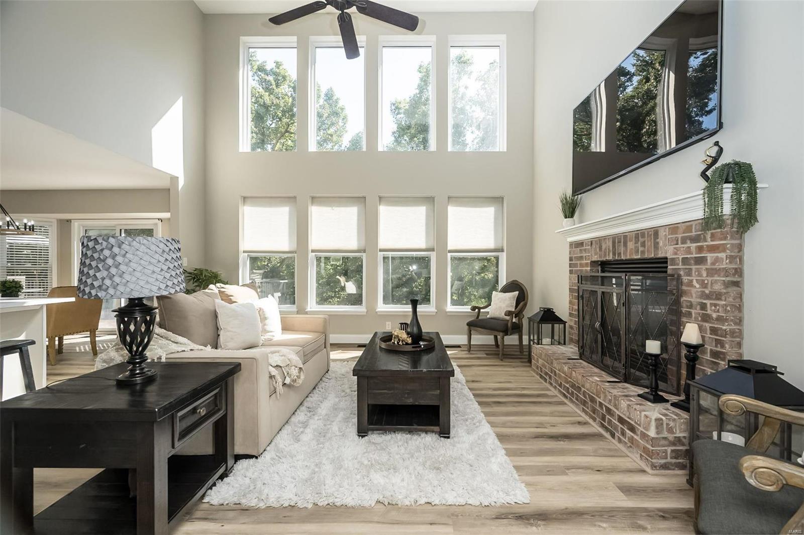 266 Romaine Spring View