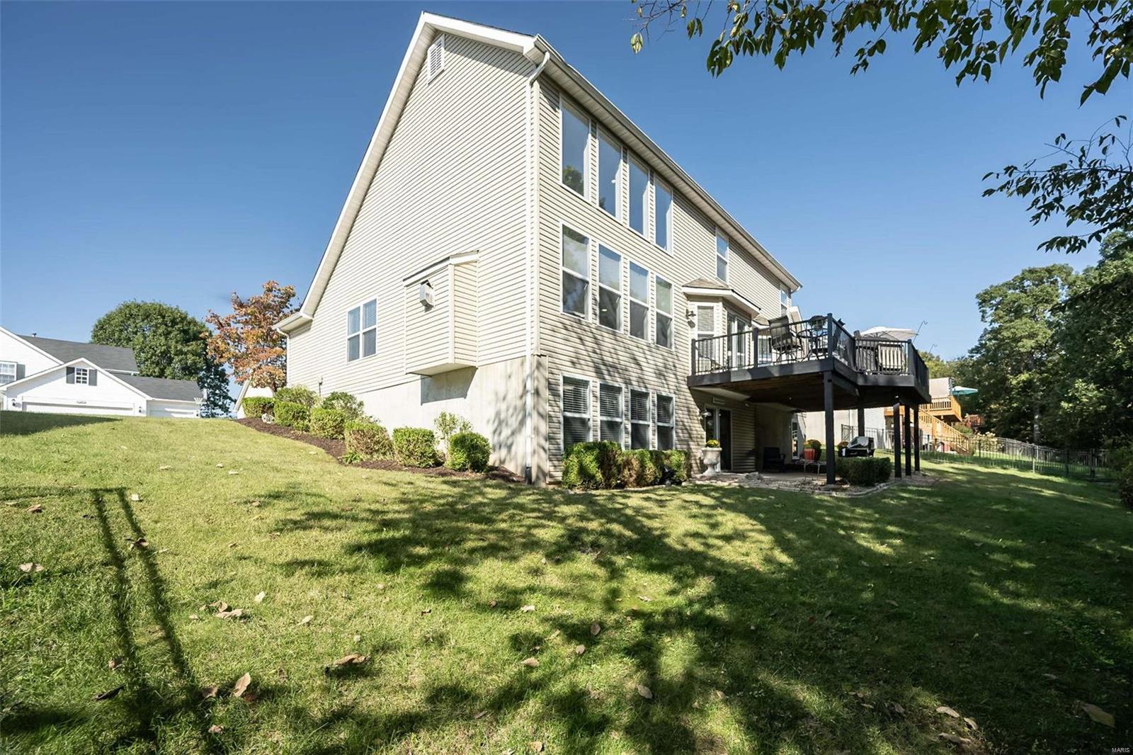 266 Romaine Spring View