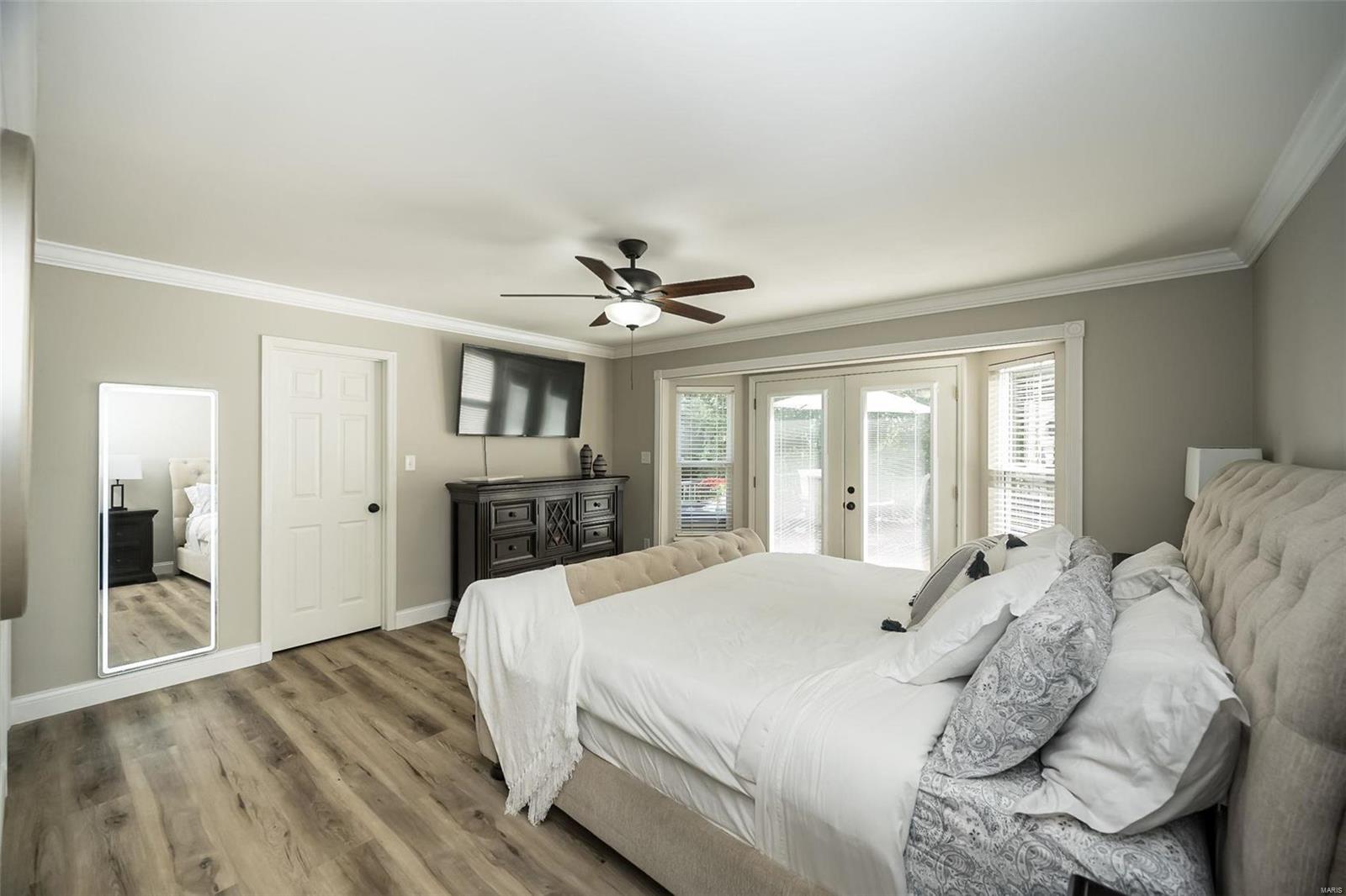 266 Romaine Spring View