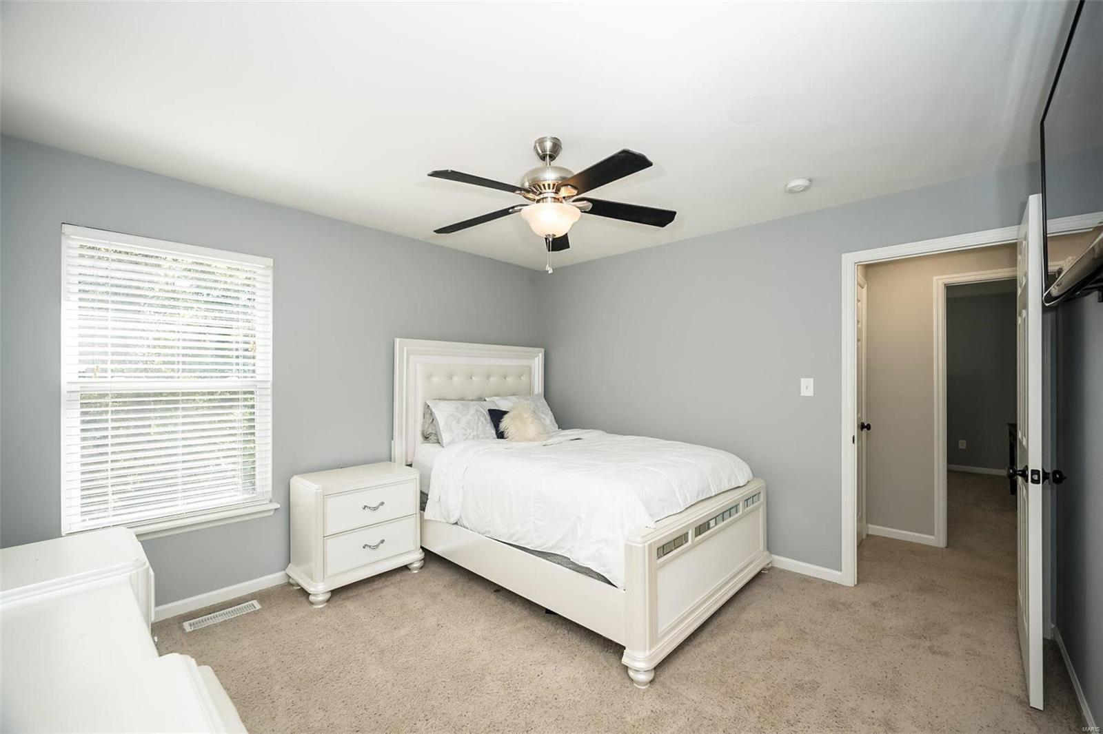 266 Romaine Spring View