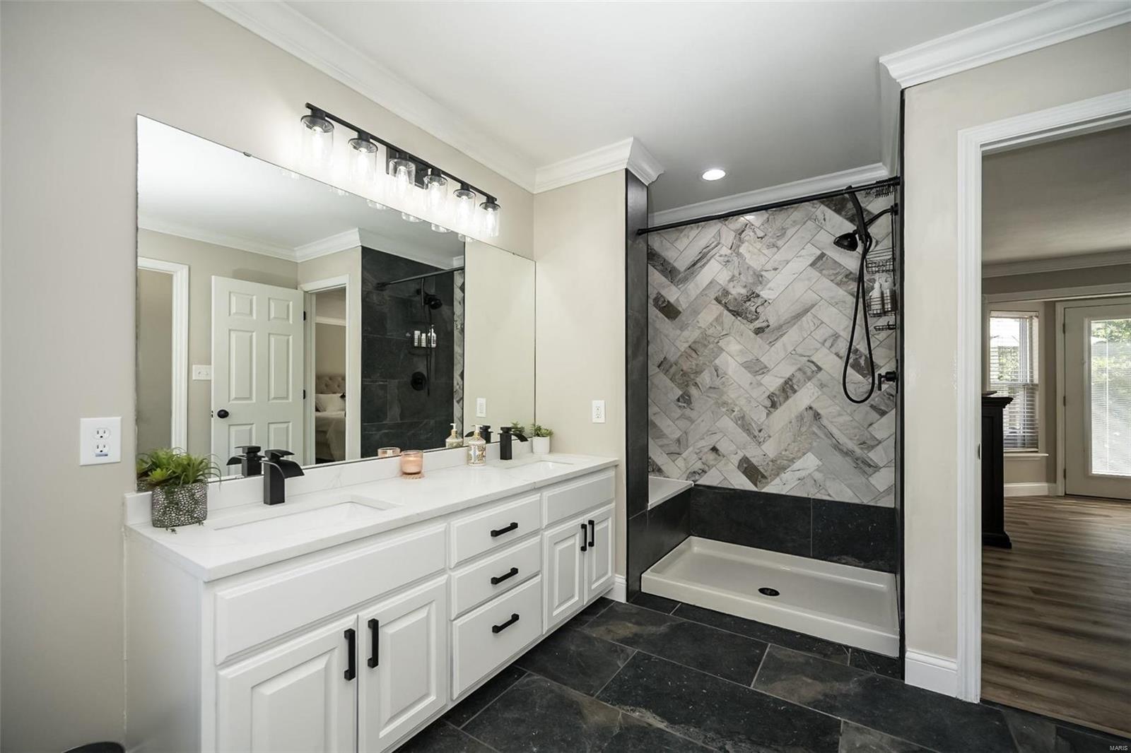 266 Romaine Spring View