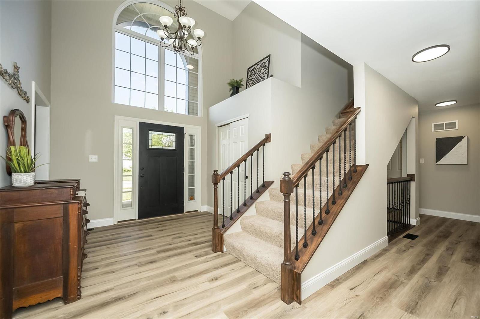 266 Romaine Spring View