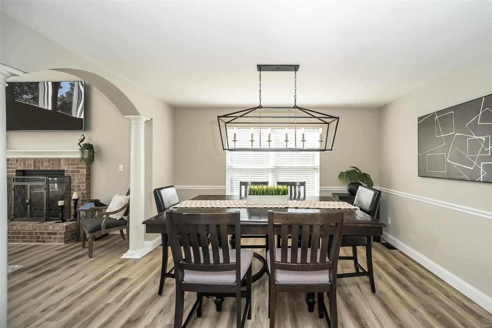 266 Romaine Spring View