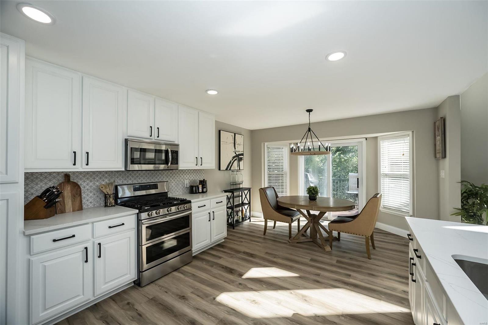 266 Romaine Spring View