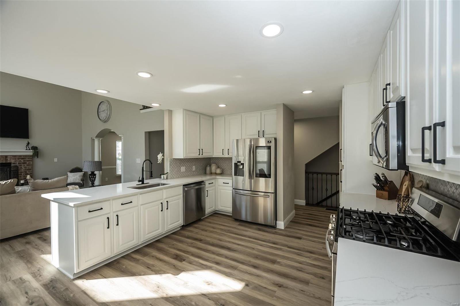 266 Romaine Spring View