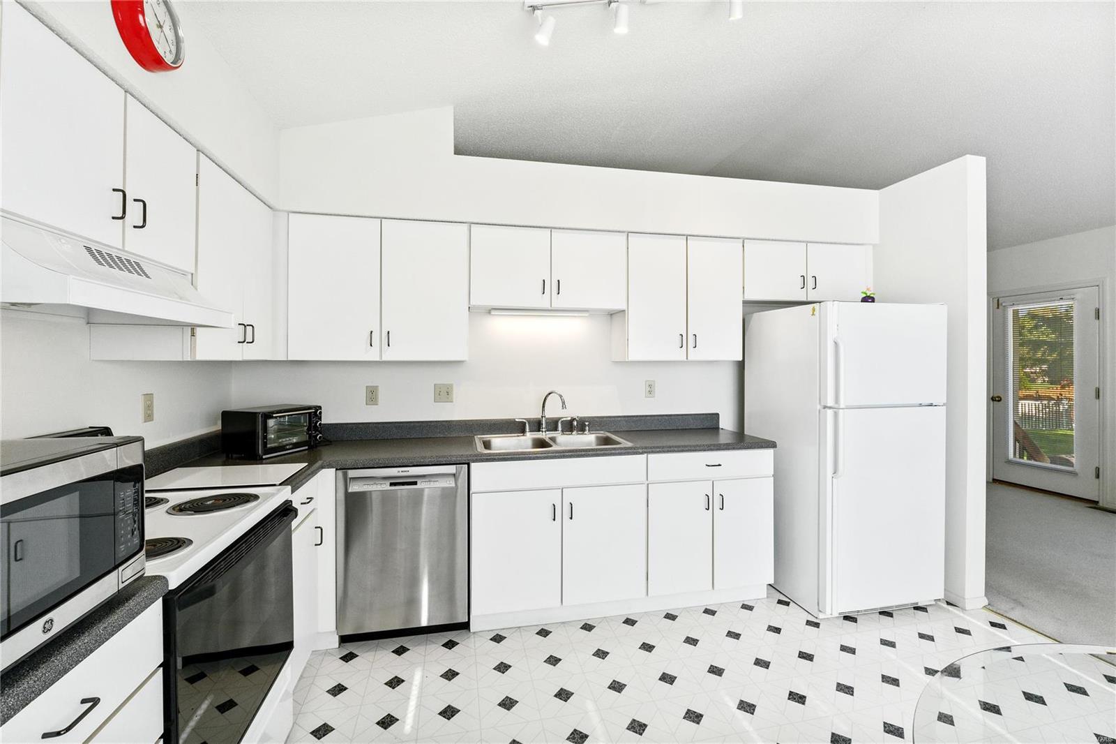 7249 Cinnamon Teal Drive