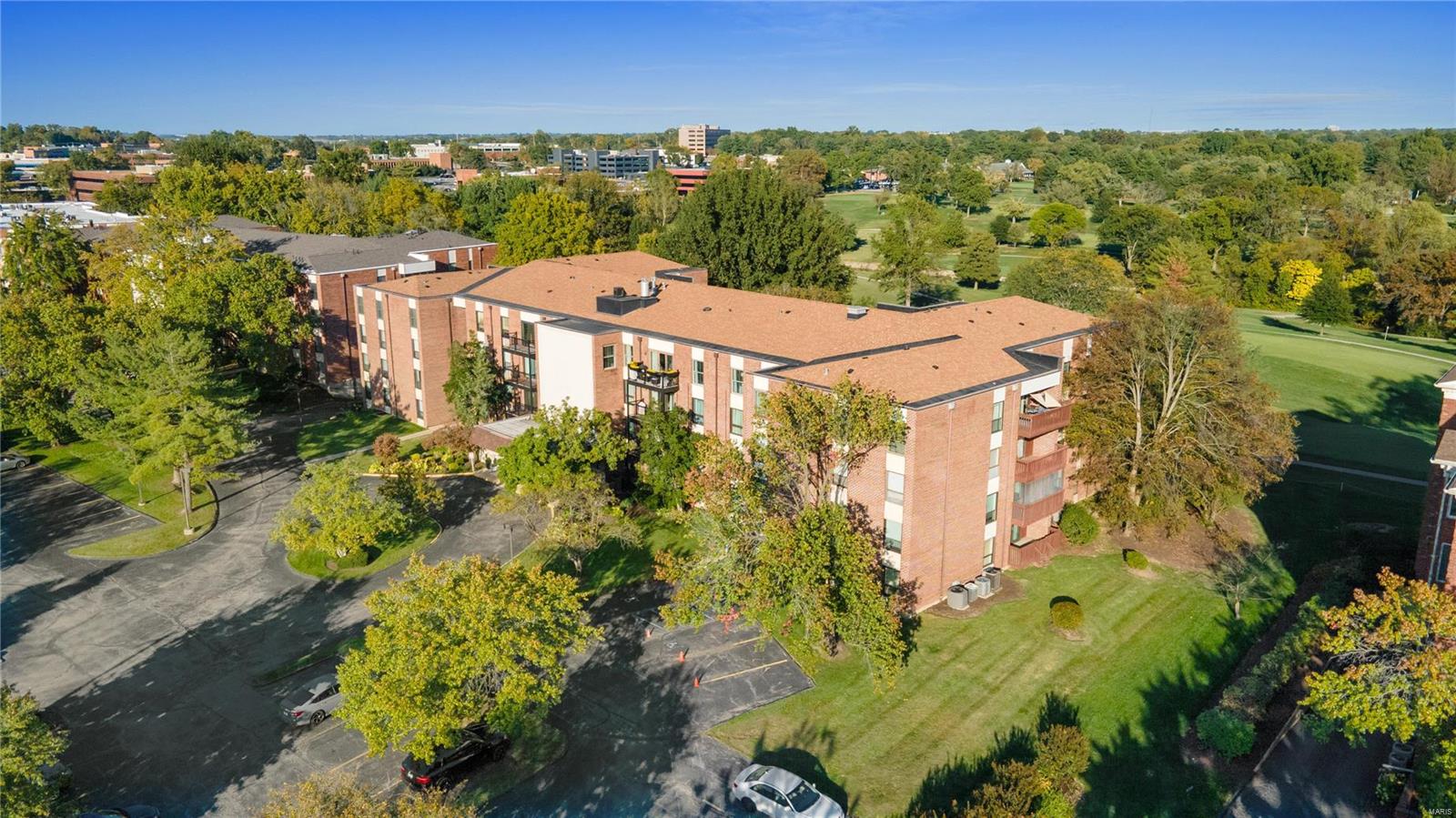 564 Sarah Lane Unit: 204