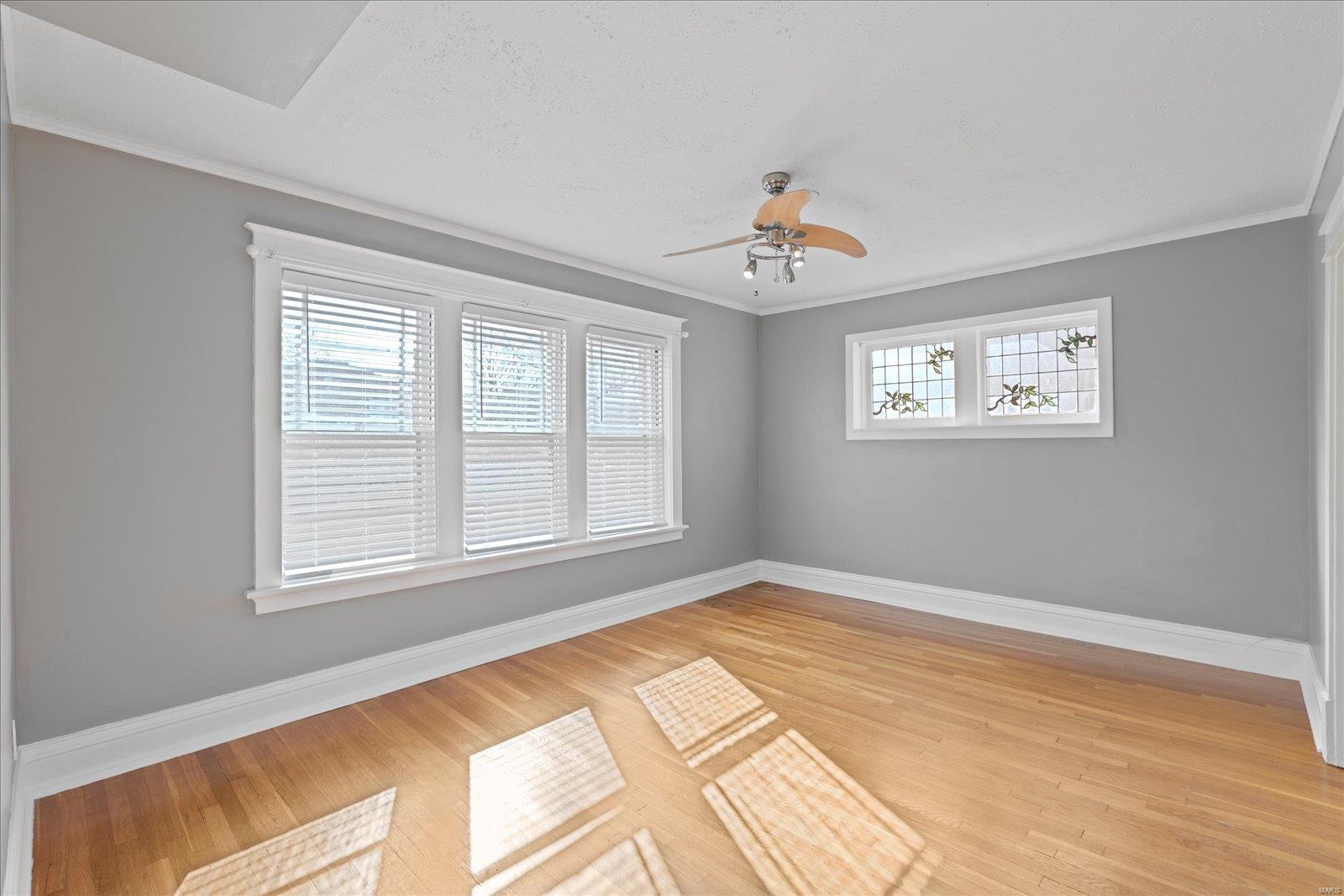 1027 Commodore Drive