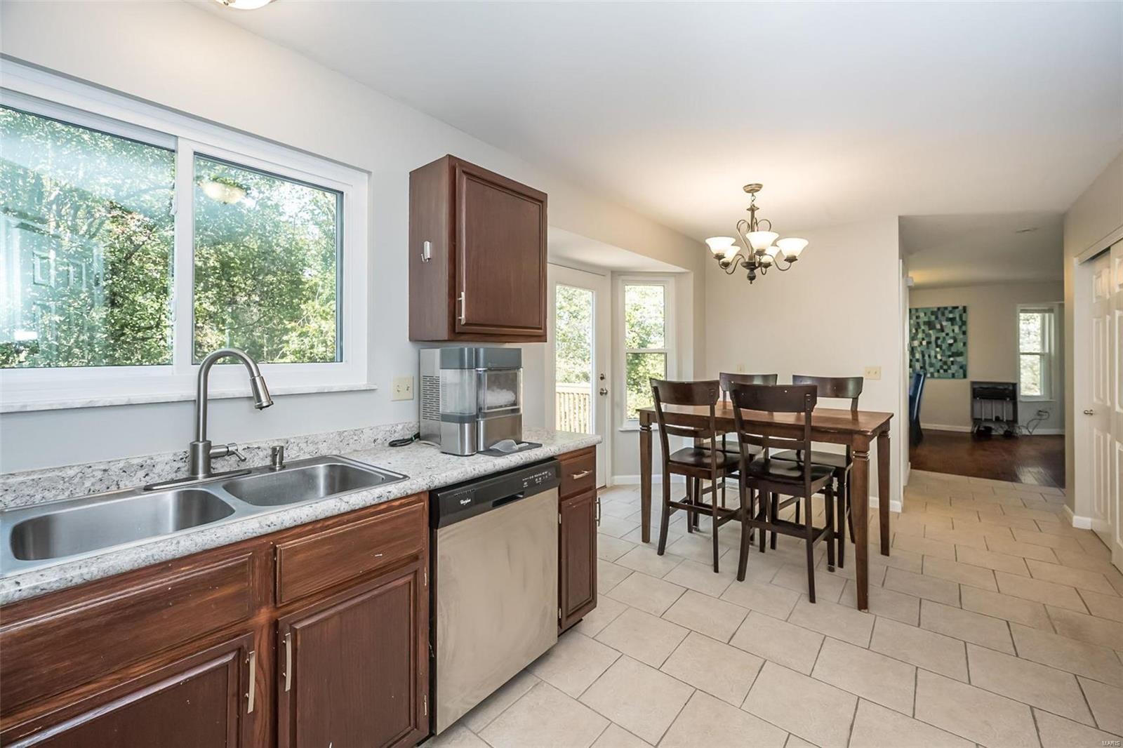 483 Valparaiso Court