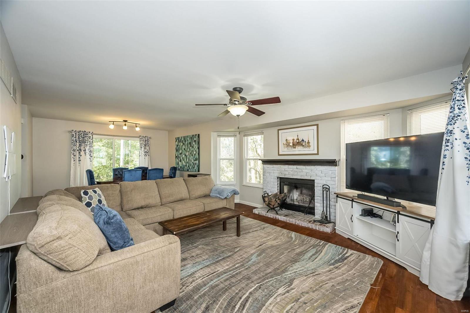 483 Valparaiso Court