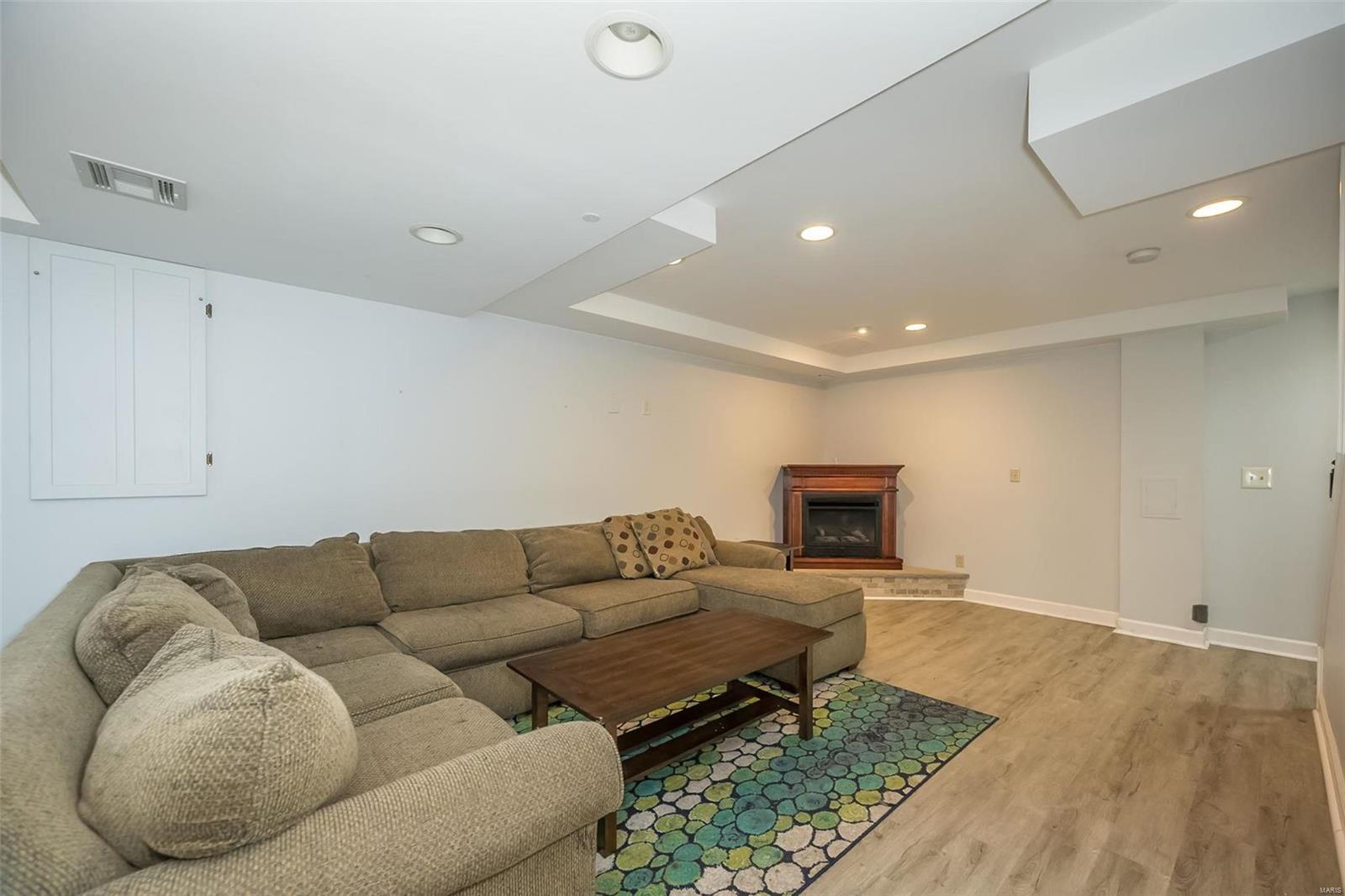 483 Valparaiso Court