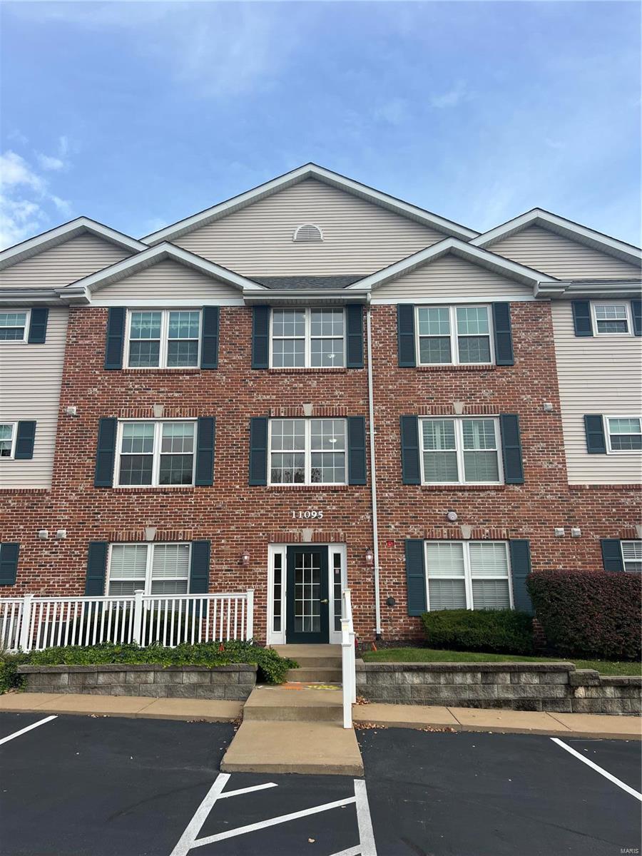 11095 Gravois Road Unit: 304