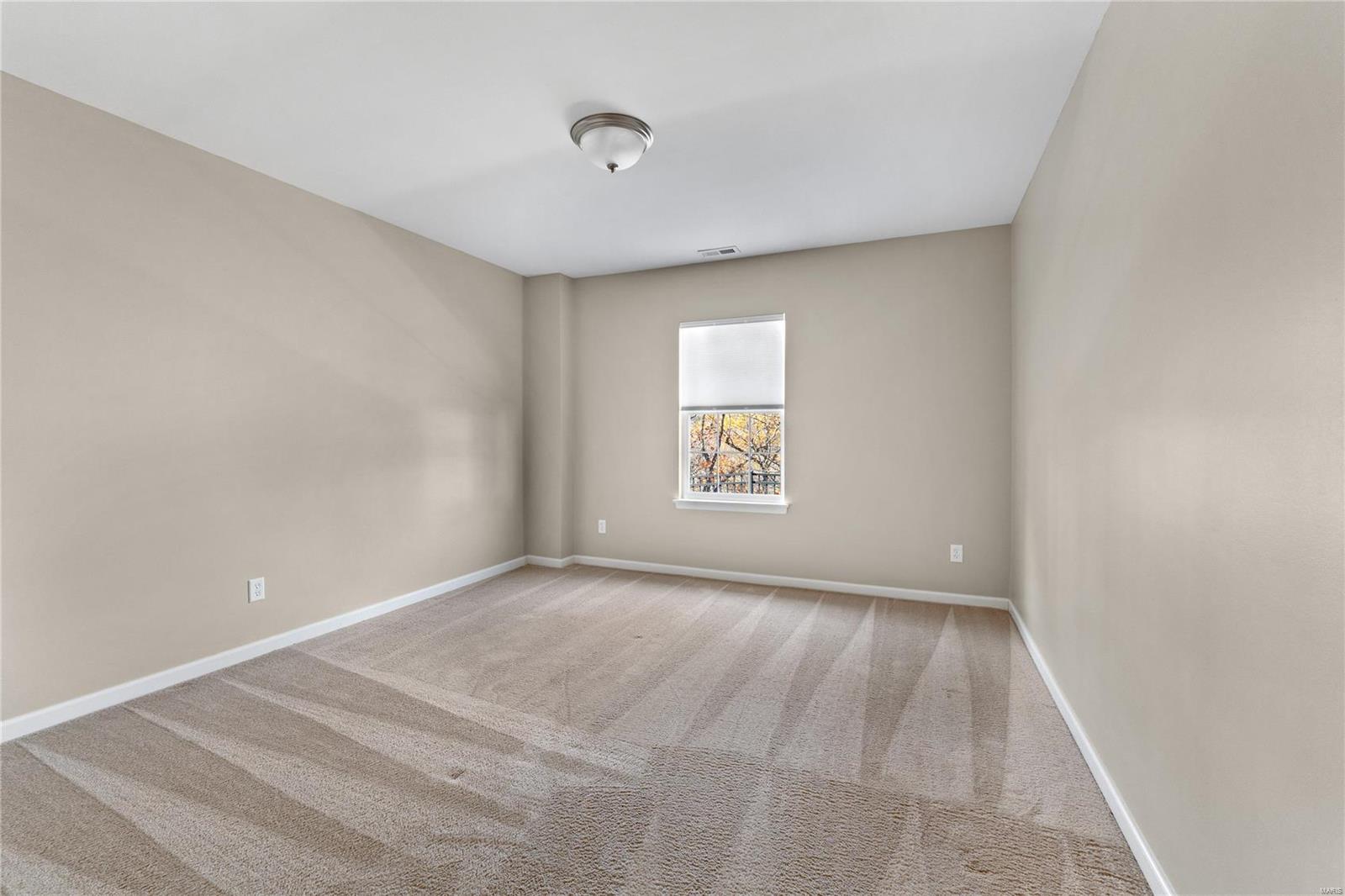 153 Meadows Of Wildwood Boulevard