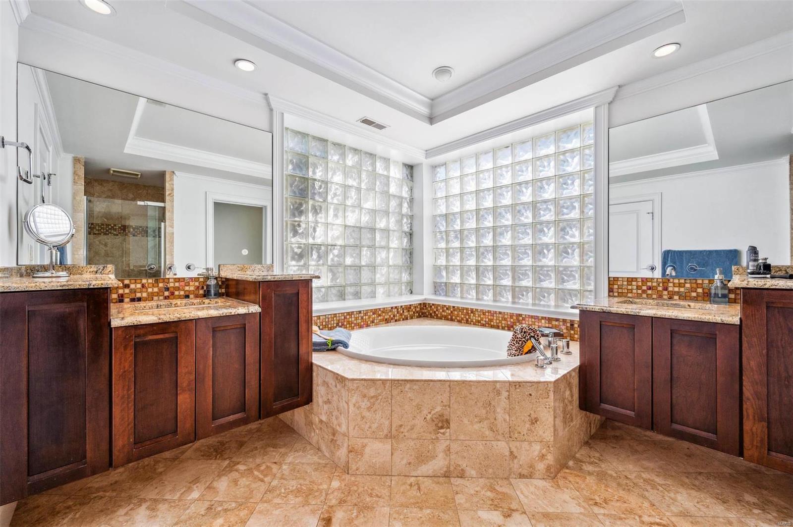 7524 Cromwell Drive Unit: 2W