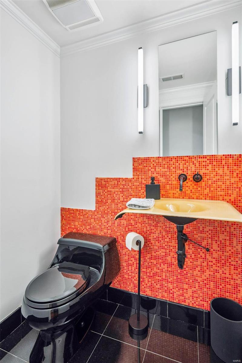 7524 Cromwell Drive Unit: 2W