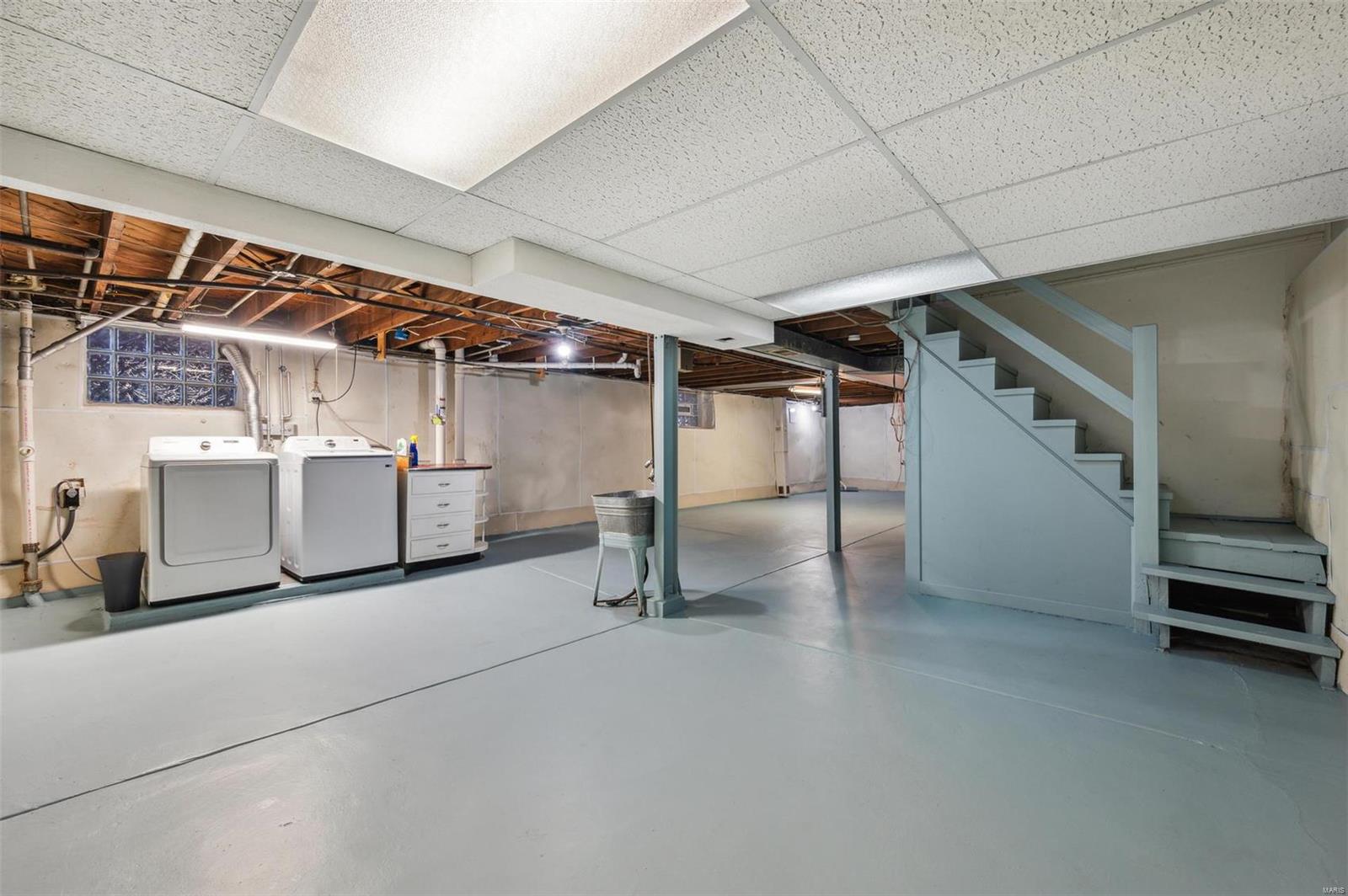 4065 Fairview Avenue