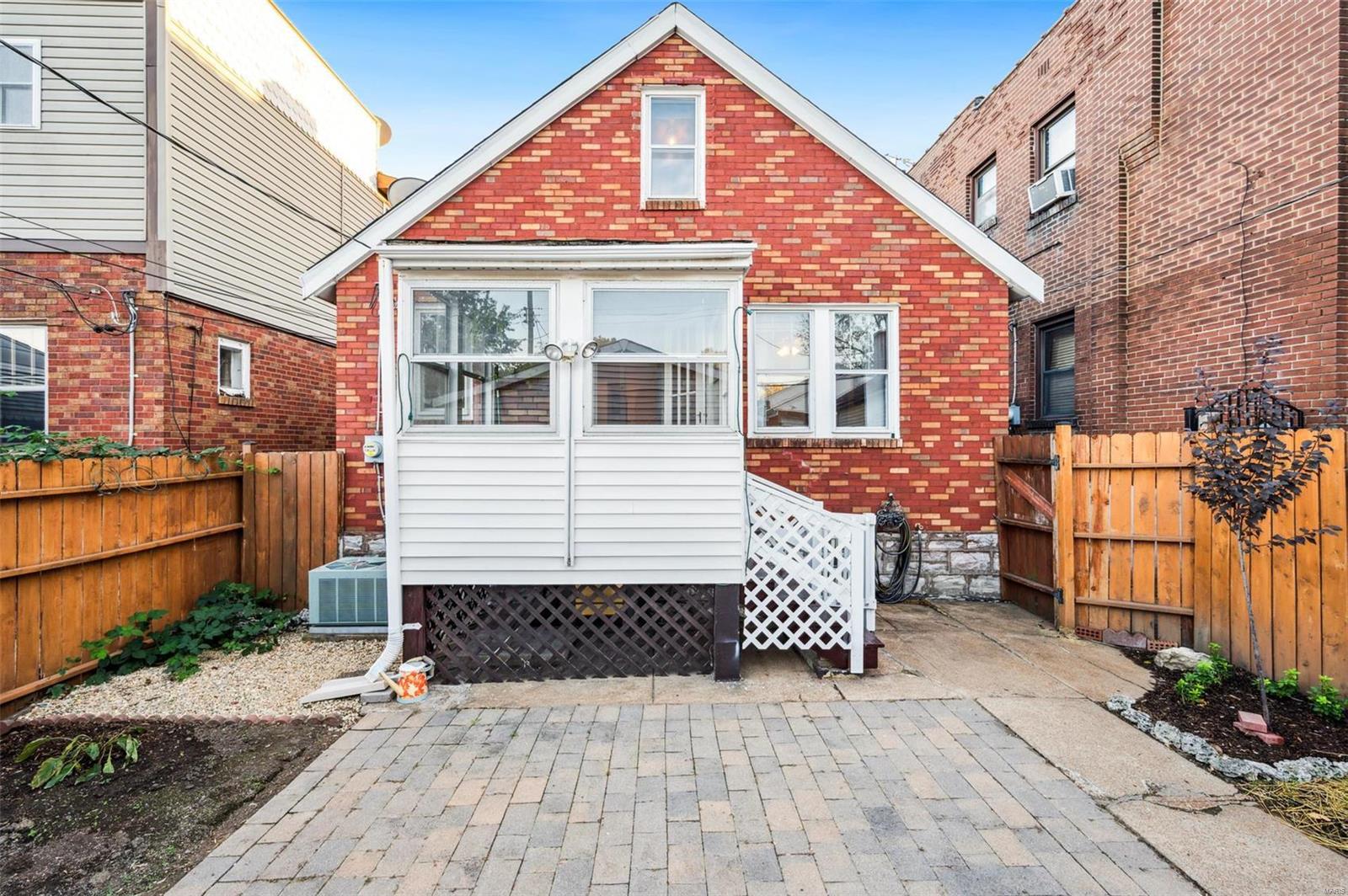 4065 Fairview Avenue