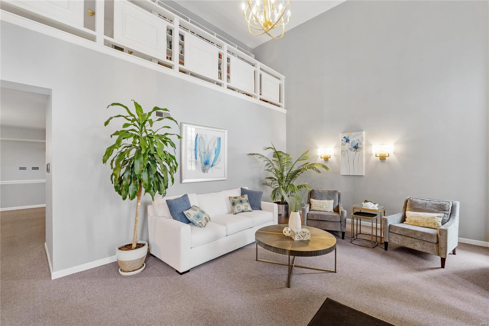 526 Sarah Lane Unit: 33