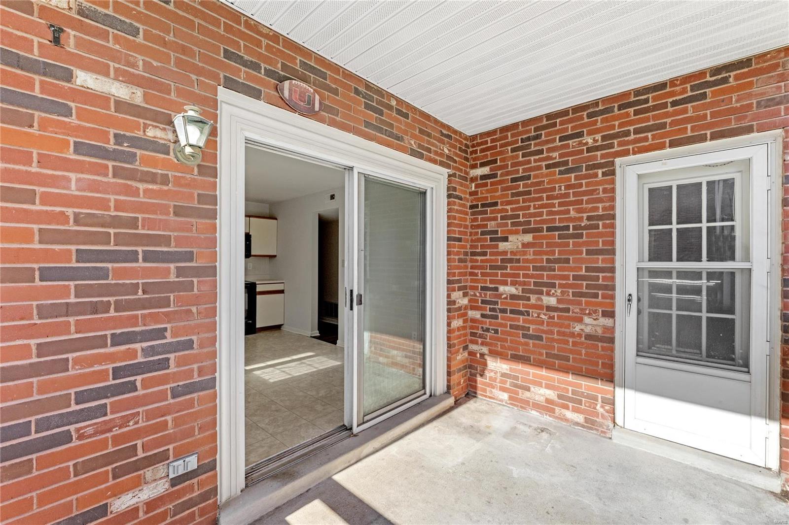 526 Sarah Lane Unit: 33