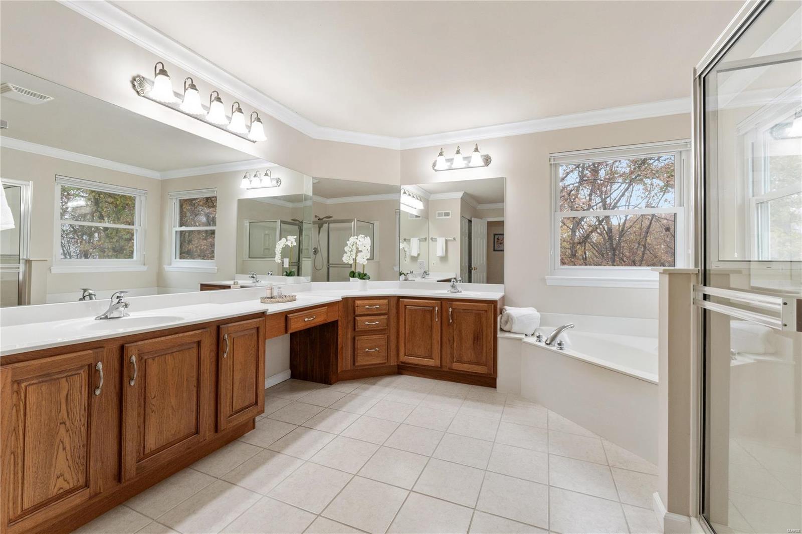 942 Sheffield Forest Court