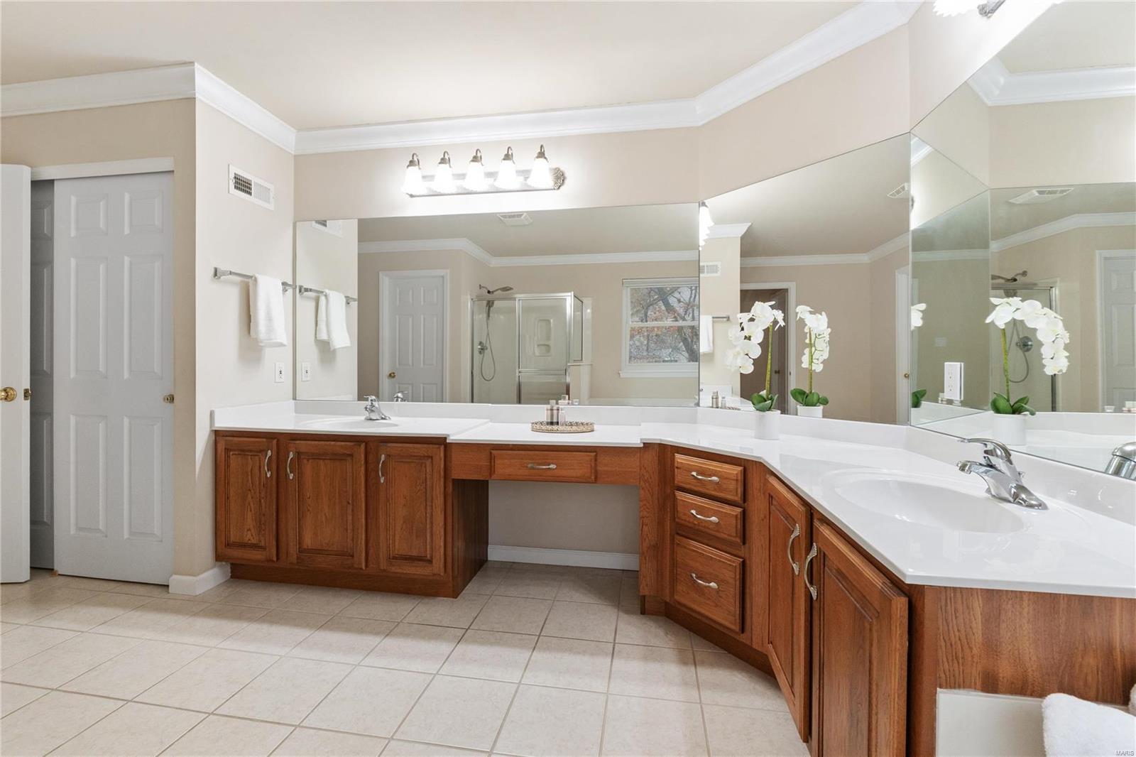 942 Sheffield Forest Court