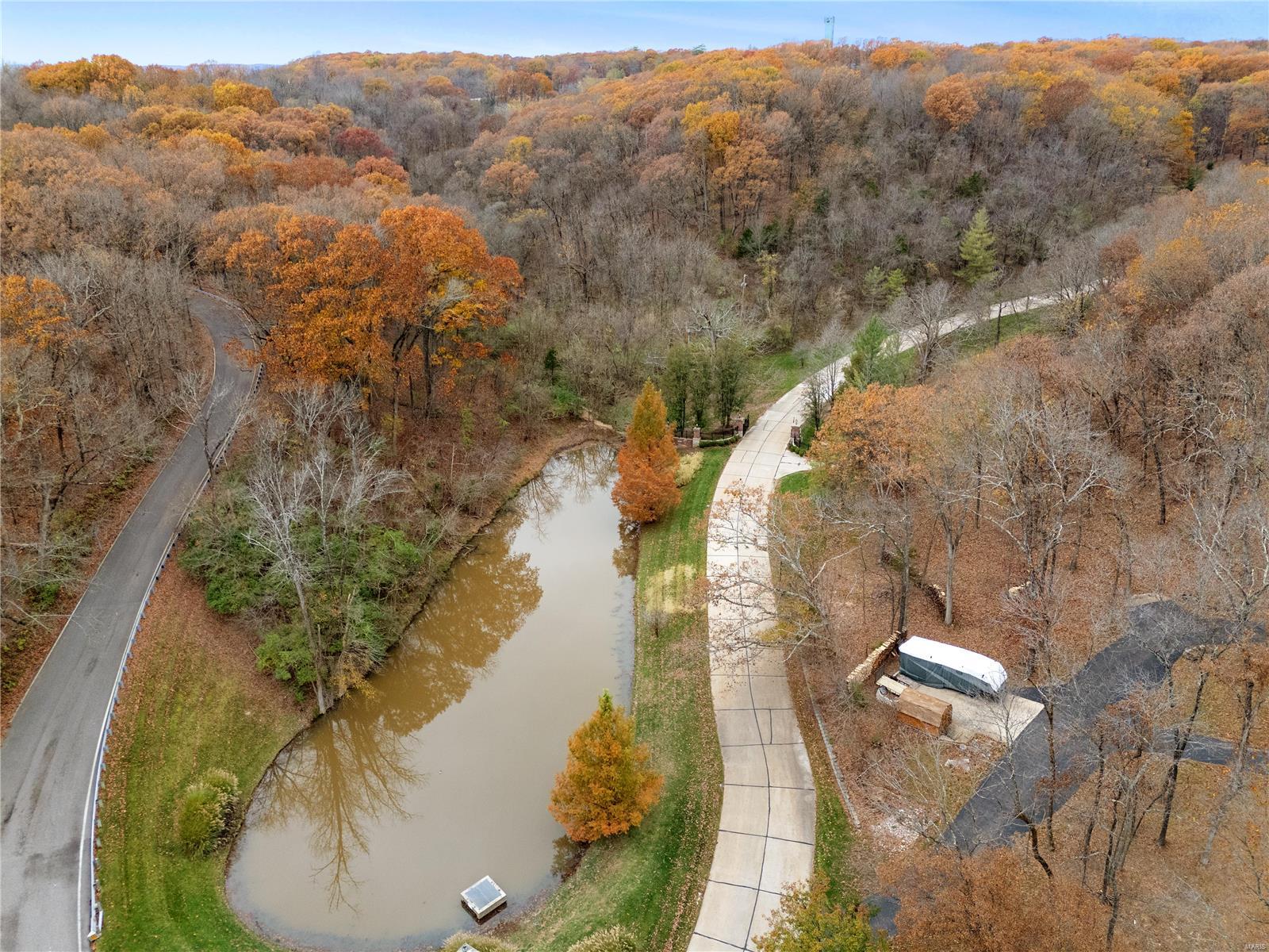 942 Sheffield Forest Court