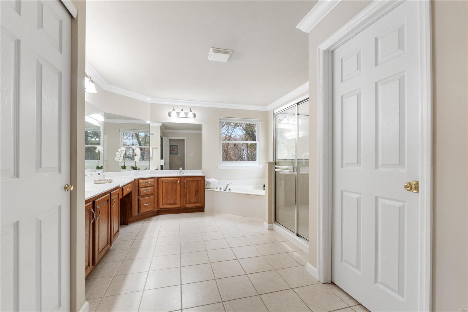 942 Sheffield Forest Court